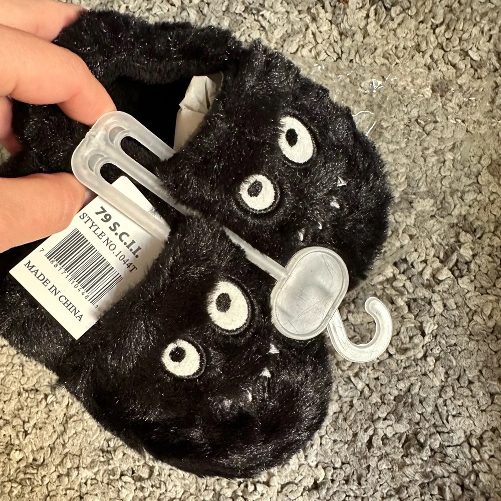 Toddler monster slippers